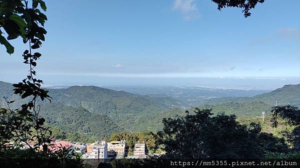 新竹縣北埔觀音寺金龜岩、一線天、五指山橫向步道繞一圈--11