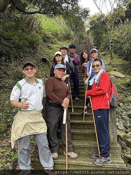 新北市瑞芳區石尾路步道、百二崁古道、貂山古道、黃金神社繞一圈