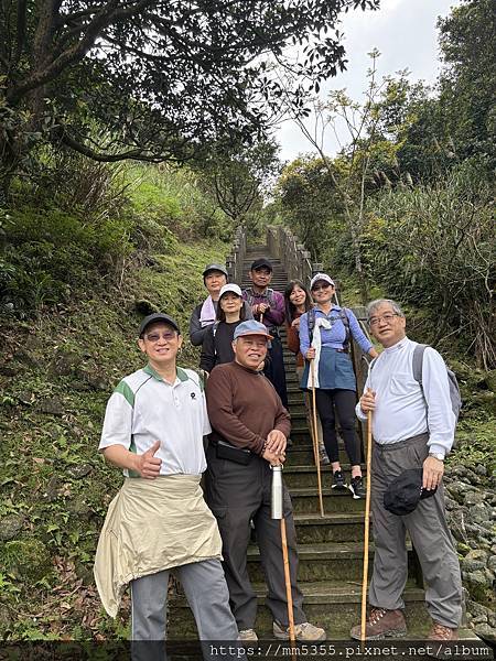 新北市瑞芳區石尾路步道、百二崁古道、貂山古道、黃金神社繞一圈