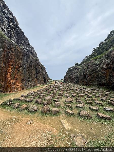 新北市瑞芳區石尾路步道、百二崁古道、貂山古道、黃金神社繞一圈