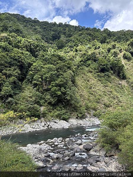 新北市烏來區信賢步道、內洞信賢瀑布--1140830