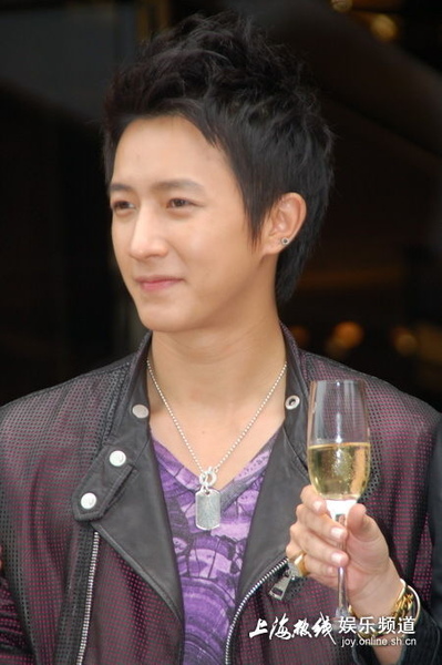 上海GUCCIHK01.jpg 上海GUCCIHK01.jpg