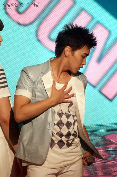 090612KBS2T MusicBank 07-0.jpg