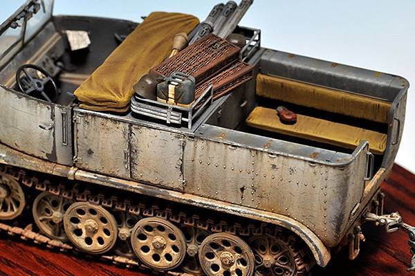 german_sd.kfz.11_09.jpg