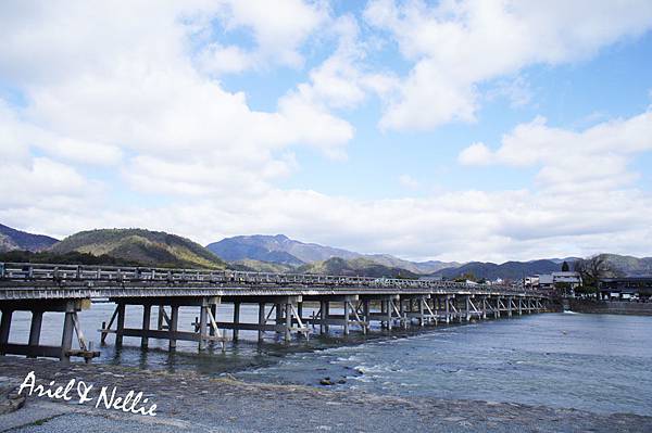 嵐山地標~渡月橋
