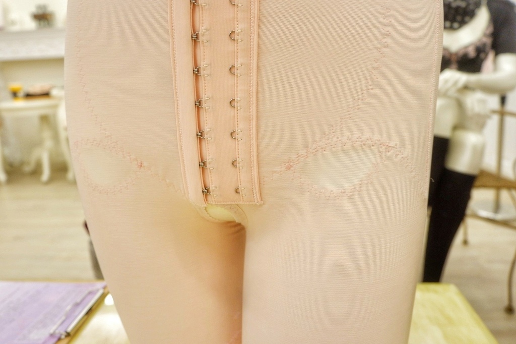 2021529_210530_15.jpg 塑身衣