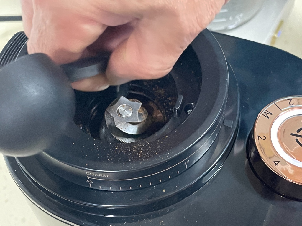 咖啡磨豆機推薦 | IKUK 40 段全功能磨豆機  均勻磨