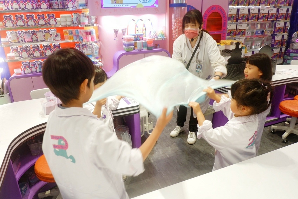 親子共玩課程｜UNIQUE 史萊姆實驗室 風靡孩子間的觸感遊