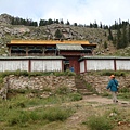 滿茲須爾寺