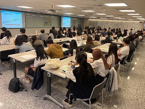 (ETF筆記)所有定存族的心聲：「抗跌保值」 這檔ETF超過