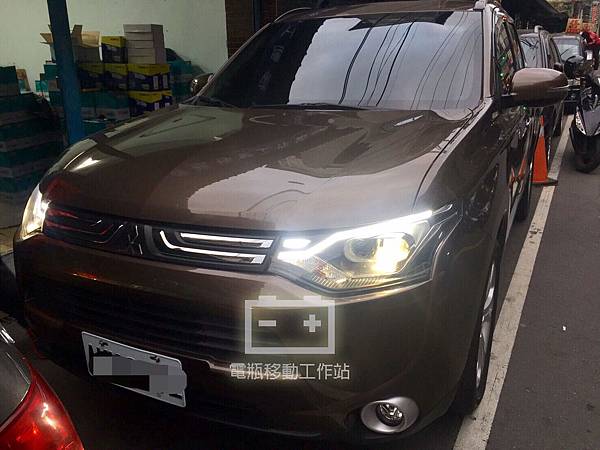 三菱outlander.jpg 三菱outlander.jpg