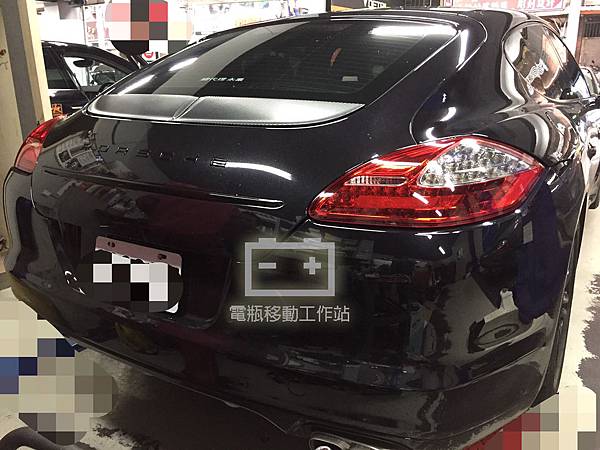 MACAN電瓶更換.jpg