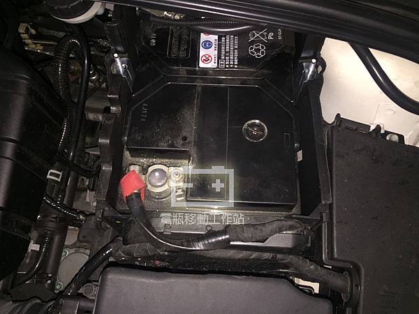 福特原廠電瓶.jpg 福特原廠電瓶.jpg