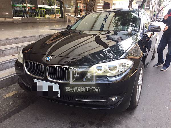 520D電瓶更換.jpg 520D電瓶更換.jpg