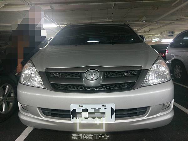 TOYOTO_INNOVA電池更換.jpg TOYOTO_INNOVA電池更換.jpg