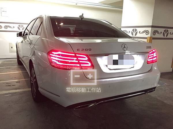 E200輔助電池.jpg E200輔助電池.jpg