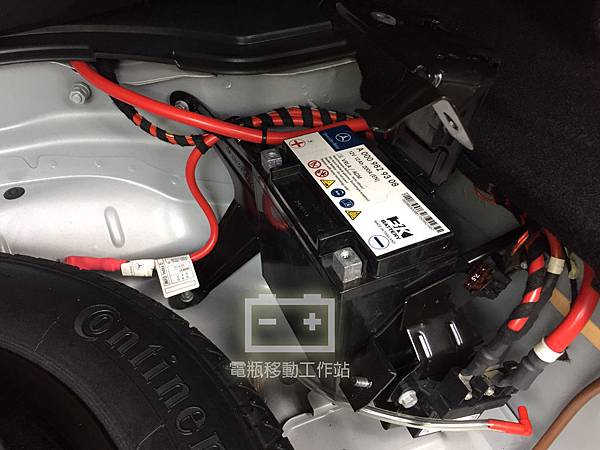 BENZ輔助電瓶.jpg BENZ輔助電瓶.jpg