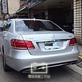 E200_W212輔助電瓶故障.jpg