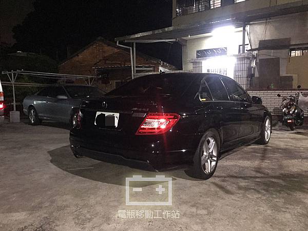 C200電瓶更換.jpg C200電瓶更換.jpg