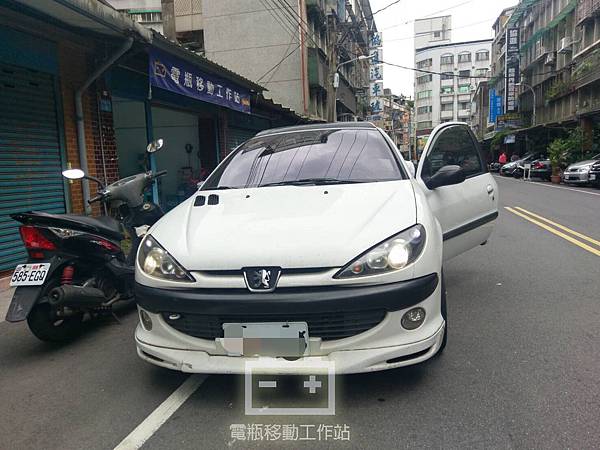 PEUGEOT電瓶更換.jpg PEUGEOT電瓶更換.jpg