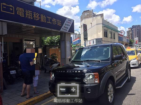 LANDROVER路虎電瓶更換.jpg LANDROVER路虎電瓶更換.jpg