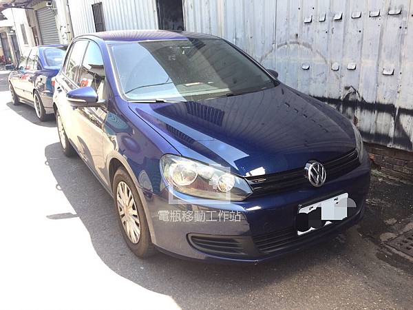 GOLF六代電瓶更換.jpg GOLF六代電瓶更換.jpg