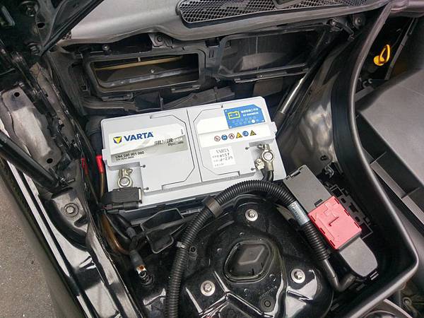 W204電瓶80AGM.jpg