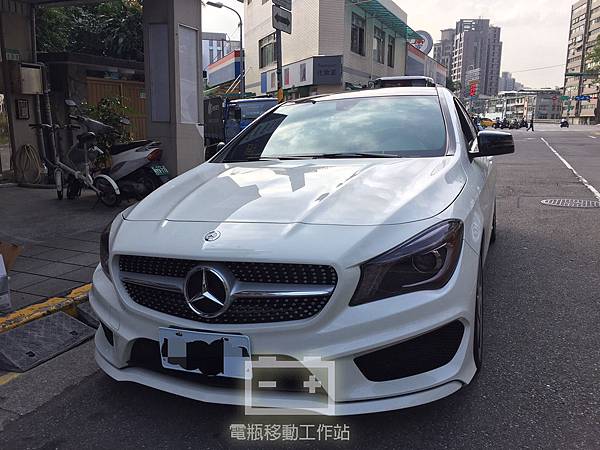 CLA250賓士AGM電池.jpg