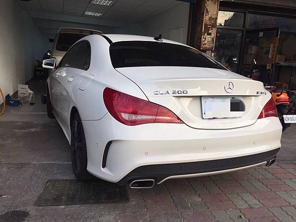 CLA200電瓶沒電.jpg CLA200電瓶沒電.jpg