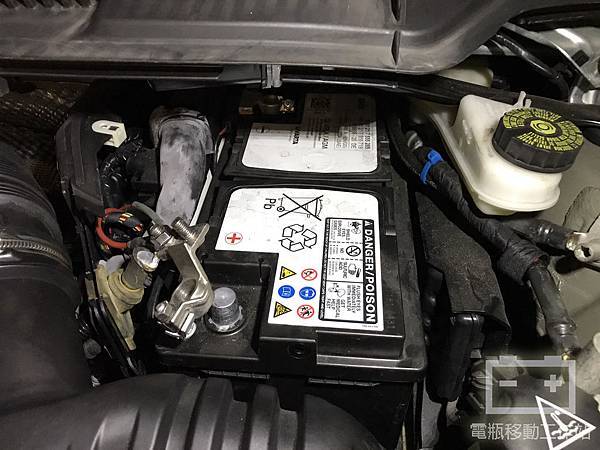 218D原廠電瓶F45.jpg 218D原廠電瓶F45.jpg