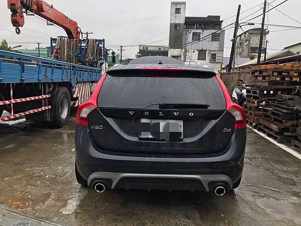 VOLVO電瓶V60沒電.jpg VOLVO電瓶V60沒電.jpg