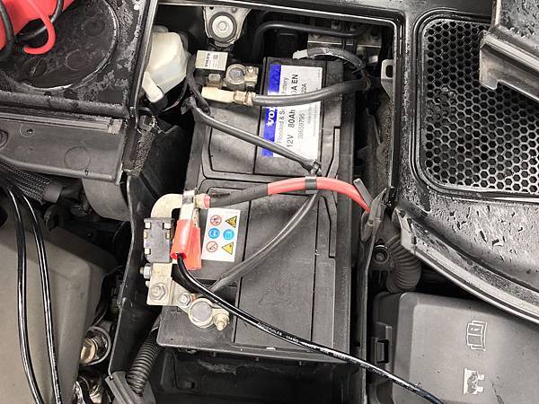 VOLVO原廠80安培電瓶.jpg VOLVO原廠80安培電瓶.jpg