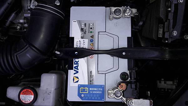 VARTA華達EFB電瓶.jpg VARTA華達EFB電瓶.jpg