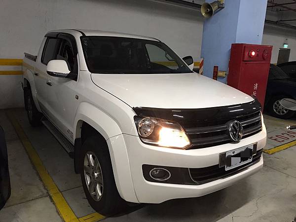 Amarok電瓶更換.jpg Amarok電瓶更換.jpg
