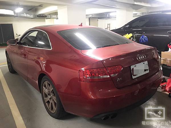 AUDI奧迪A5電瓶更換.jpg AUDI奧迪A5電瓶更換.jpg