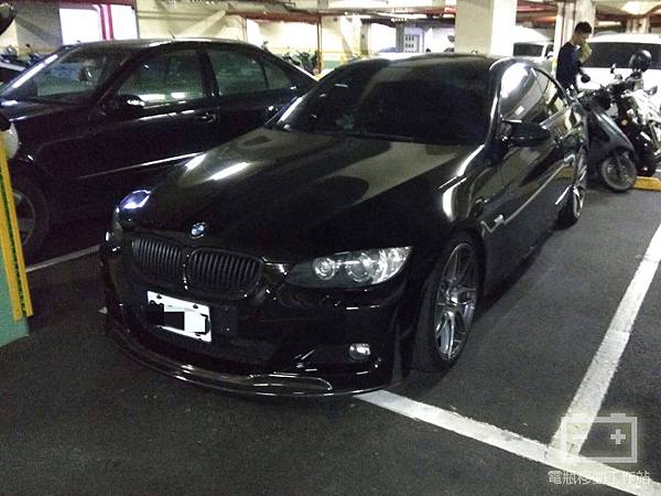 BMW寶馬電瓶更換.jpg BMW寶馬電瓶更換.jpg