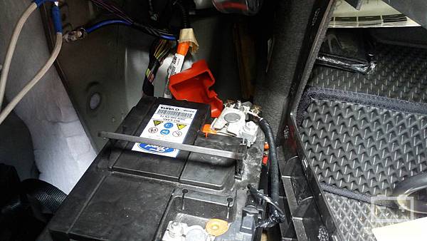 SLI43Ah電池.jpg SLI43Ah電池.jpg