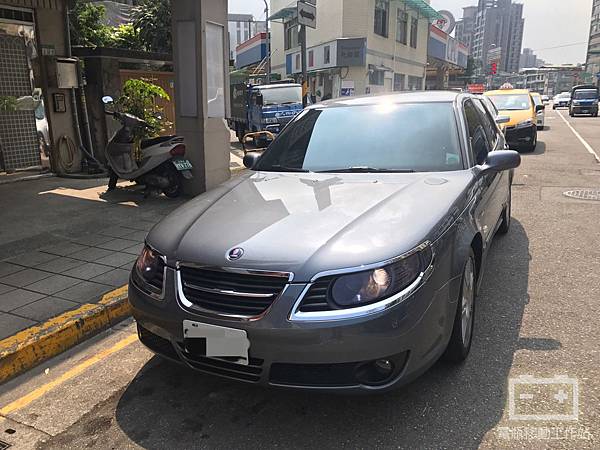 SAAB紳寶9-5電瓶.jpg SAAB紳寶9-5電瓶.jpg