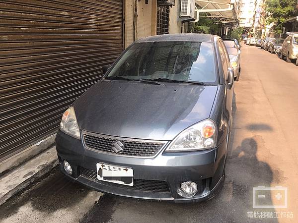 LIANA電瓶沒電.jpg LIANA電瓶沒電.jpg