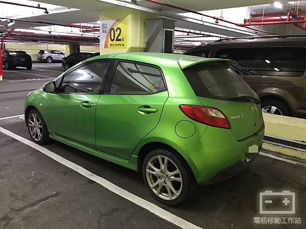 MAZDA2電瓶沒電.jpg MAZDA2電瓶沒電.jpg