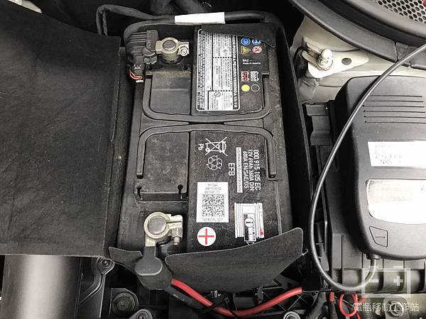 vw福斯原廠EFB電瓶.jpg vw福斯原廠EFB電瓶.jpg