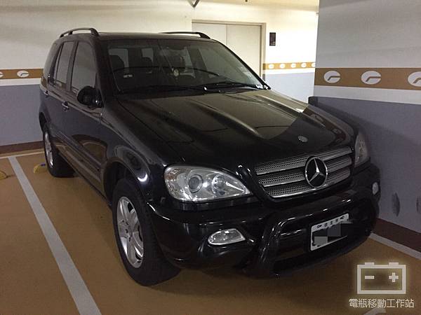 賓士BENZ電瓶更換.jpg 賓士BENZ電瓶更換.jpg