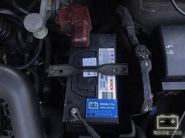 德國BOSCH電池.jpg 德國BOSCH電池.jpg