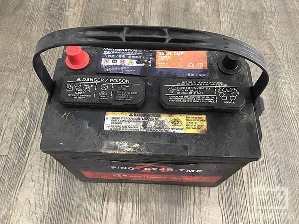 TOYOTA原廠美製電池.jpg TOYOTA原廠美製電池.jpg