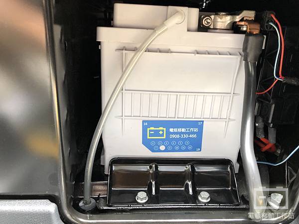 BENZ賓士AGM電瓶.jpg BENZ賓士AGM電瓶.jpg