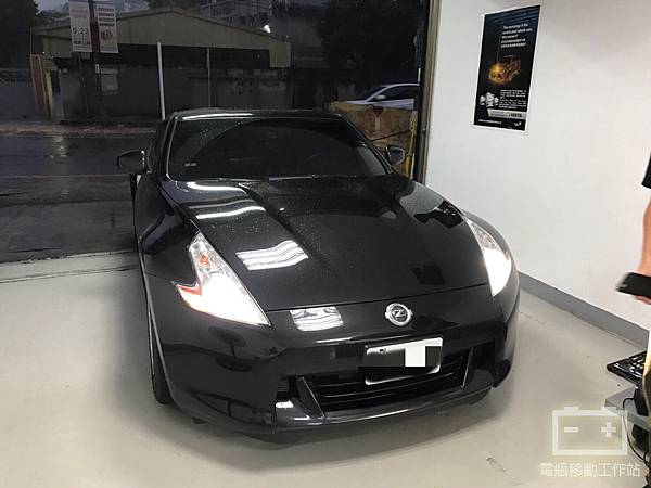 370Z電瓶沒電發不動.jpg 370Z電瓶沒電發不動.jpg