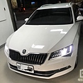 SKODA斯克達SUPER B電瓶更換.jpg