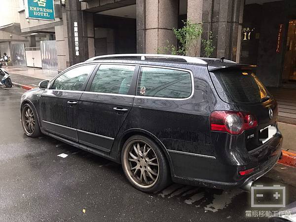 福斯PASSAT後車廂打不開.jpg 福斯PASSAT後車廂打不開.jpg