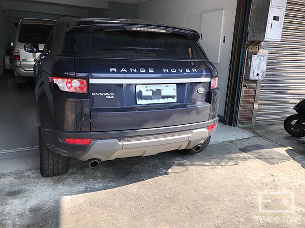 LANDROVER電瓶更換.jpg LANDROVER電瓶更換.jpg