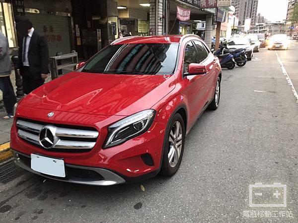 CLA200電瓶沒電.jpg CLA200電瓶沒電.jpg